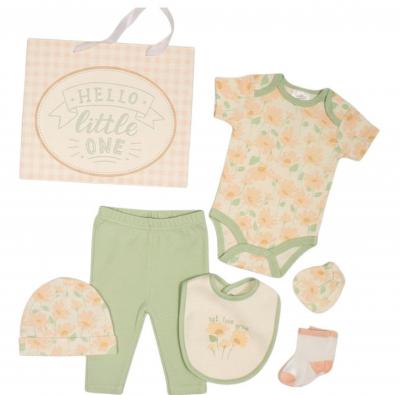 JF25-1369 Flowers 8 Piece Layette Set & Bag (0-6m)