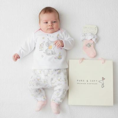 PSE13339W  Elephant 5 Piece Gift Set with Bag  (0-6 months)